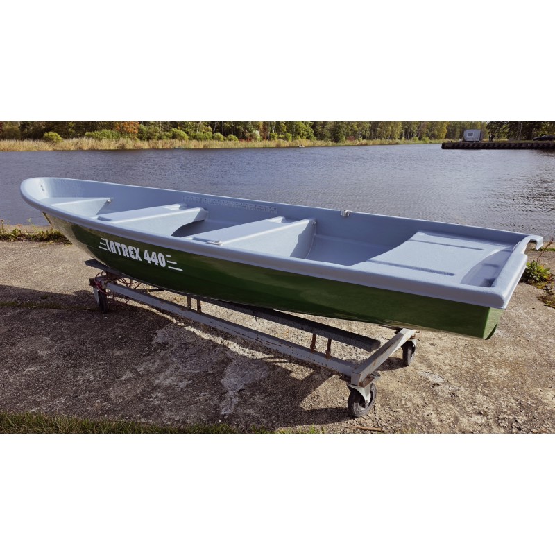 Airu laiva LATREX 440