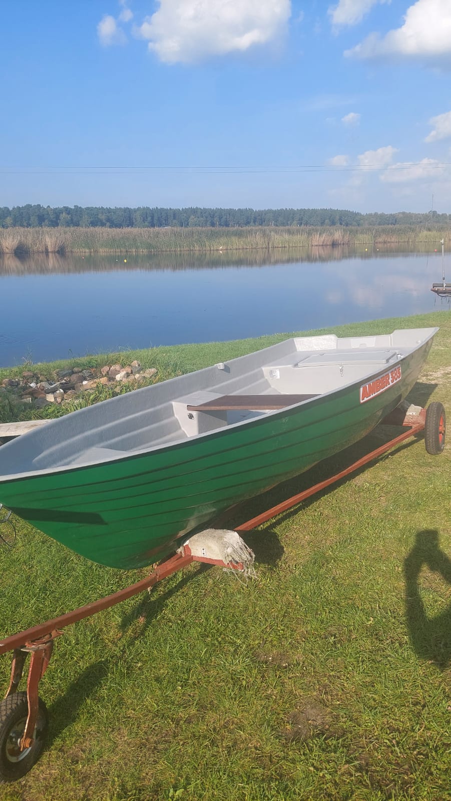 Airu laiva AMBER 385 zaļa ar kasti