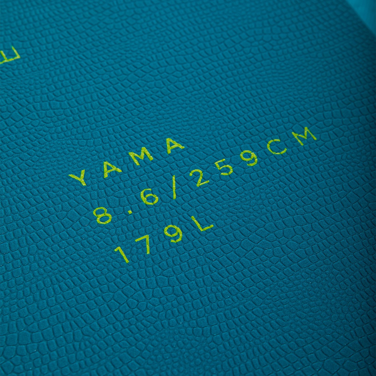 486424002-3-zoom